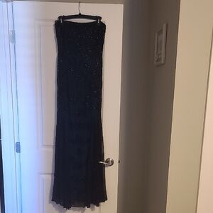 Elegant Black Strapless Prom Dress